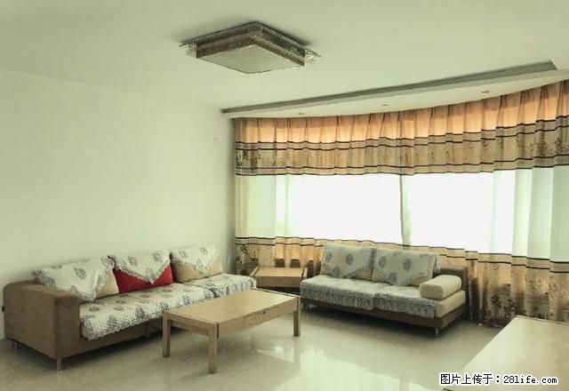 月付 煤炭医院学府街体育路学府公园精装三居 大飘窗齐全随时看 - 房屋出租 - 房屋租售 - 太原分类信息 - 太原28生活网 ty.28life.com